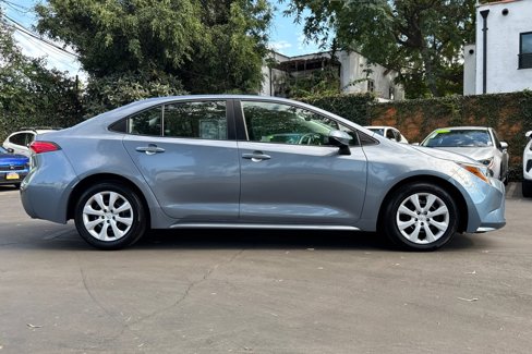 Used 2024 Toyota Corolla LE image 3