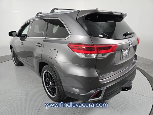 Used 2019 Toyota Highlander Limited Platinum image 4