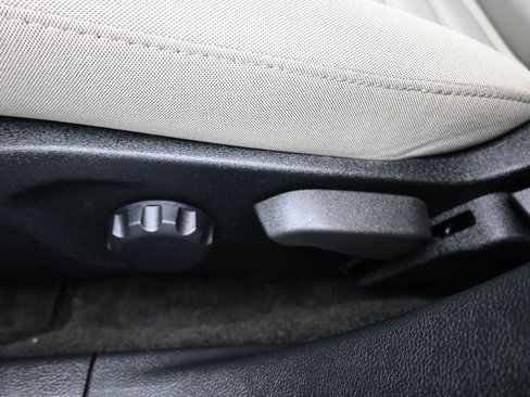 Used 2018 Ford Fusion S image 12