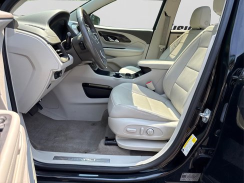 Used 2020 GMC Terrain Denali w/ Denali Premium Package image 9