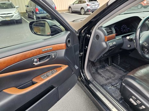 Used 2010 Lexus LS 460 image 21
