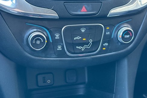 Used 2018 Chevrolet Equinox LT image 20