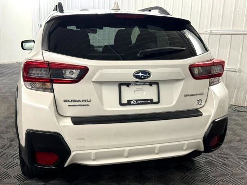 Used 2022 Subaru Crosstrek 2.0i Premium image 4