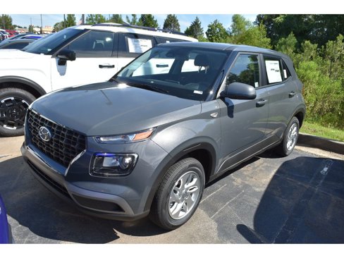 New 2025 Hyundai Venue SE image 1