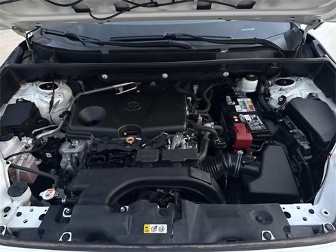 Used 2019 Toyota RAV4 XLE image 19