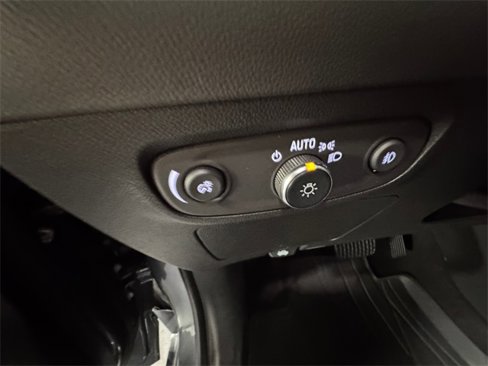 Used 2022 Buick Encore GX Select w/ Sport Touring Package image 24