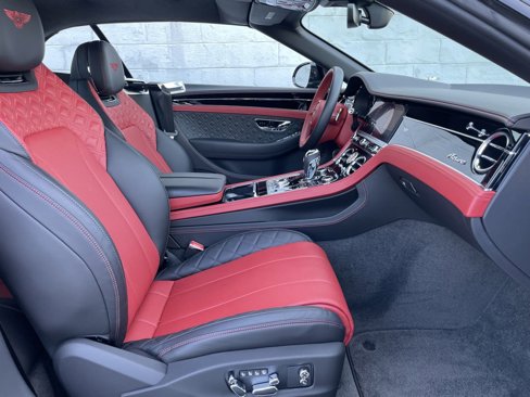 Used 2023 Bentley Continental GT Azure image 15
