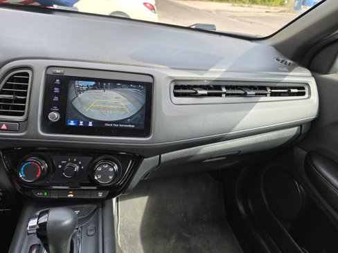 Used 2021 Honda HR-V Sport image 11