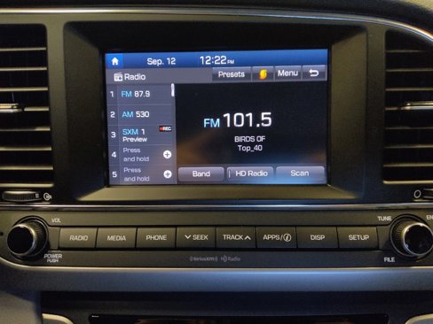 Used 2018 Hyundai Elantra SEL image 25