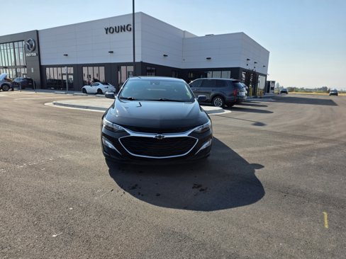 Used 2024 Chevrolet Malibu RS image 3