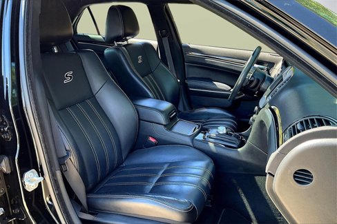 Certified 2019 Chrysler 300 S w/ 300S Premium Group image 22