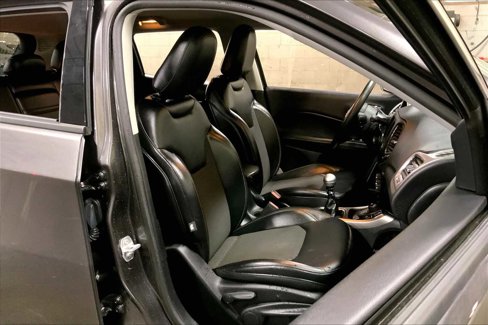 Used 2017 Jeep Compass Latitude w/ Cold Weather Group image 8