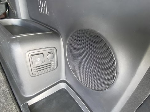 Used 2016 Toyota 4Runner Limited image 24