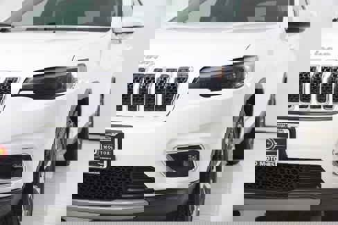 Used 2019 Jeep Cherokee Limited image 51
