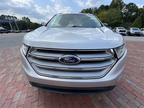 Used 2018 Ford Edge SE image 23