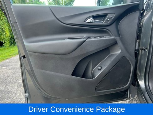 Used 2020 Chevrolet Equinox LT w/ Driver Convenience Package image 17