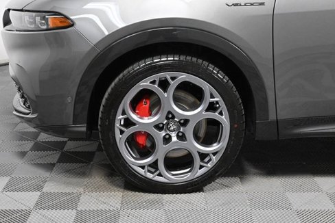 New 2024 Alfa Romeo Tonale Veloce image 24