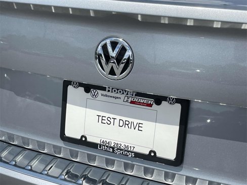 Certified 2019 Volkswagen Jetta SEL w/ Cold Weather Package image 11