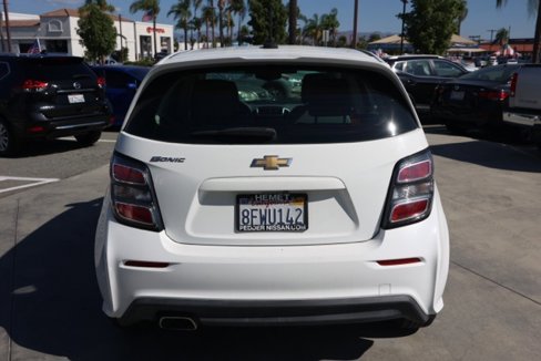 Used 2017 Chevrolet Sonic LT image 5