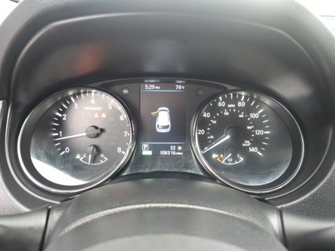 Used 2018 Nissan Rogue S image 14
