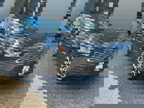 Used 2017 Ford Fusion S image 1