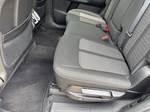 Used 2023 Kia Sorento LX image 17