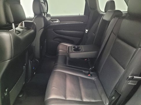 Used 2018 Jeep Grand Cherokee Limited image 18