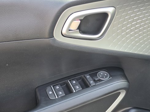 Used 2024 Kia Soul S image 33