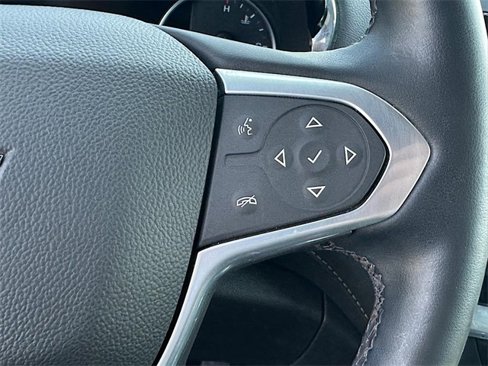 Used 2023 Chevrolet Traverse Premier image 24