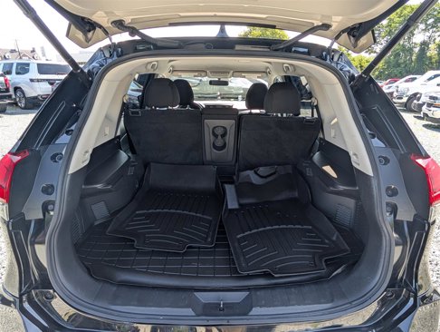 Used 2018 Nissan Rogue SV image 12