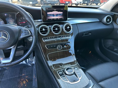Used 2018 Mercedes-Benz C 300 4MATIC Sedan image 30