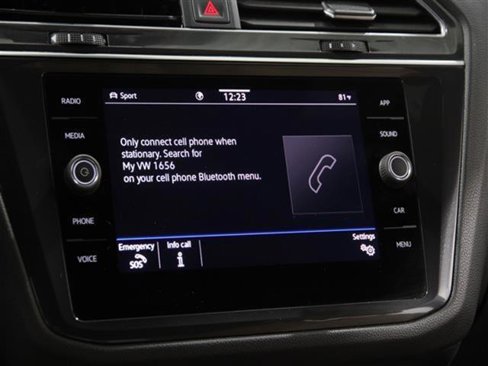 Used 2022 Volkswagen Tiguan SE image 12