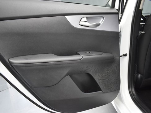 Used 2023 Kia Forte LXS image 16