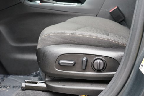 Used 2018 Chevrolet Equinox LT image 15