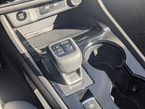 Used 2024 Nissan Rogue SV image 12