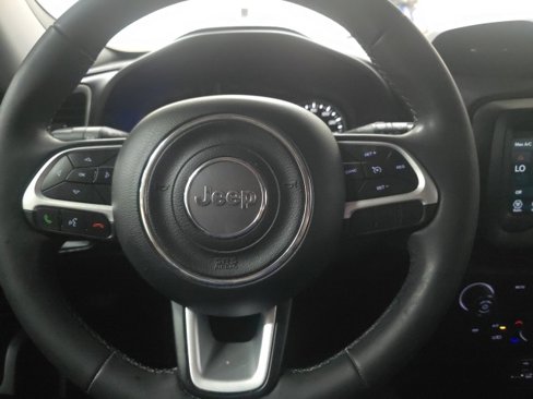 Used 2019 Jeep Renegade Latitude w/ Popular Equipment Group image 27
