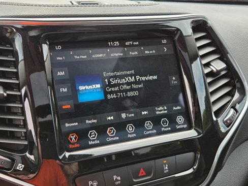 Used 2021 Jeep Cherokee Limited image 15