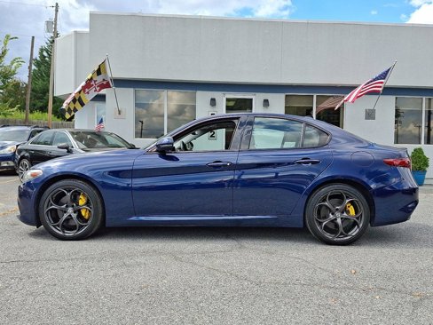 Used 2017 Alfa Romeo Giulia Ti w/ TI 19" Sport Package image 6