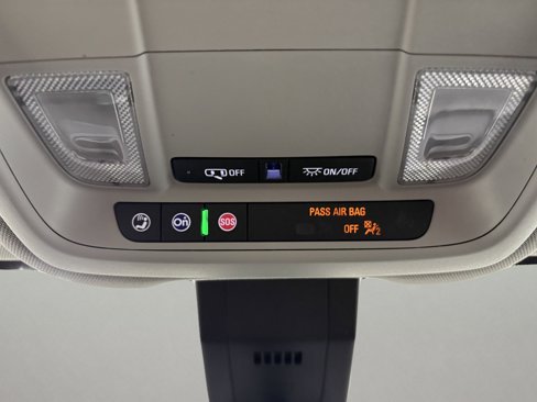 Used 2020 Chevrolet Equinox LS image 28