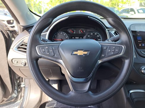 Used 2020 Chevrolet Malibu LT image 11