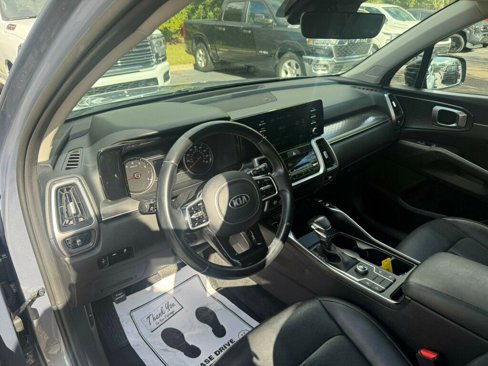 Used 2021 Kia Sorento S image 3