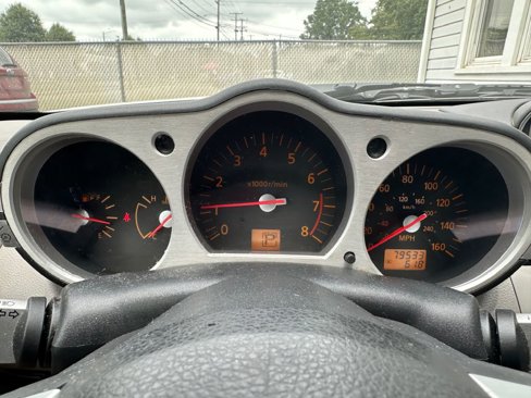 Used 2005 Nissan 350Z Touring image 5