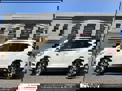 Used 2020 Subaru Ascent Premium w/ Convenience Package image 2