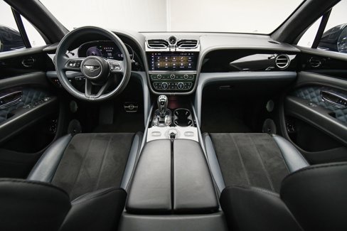 Used 2022 Bentley Bentayga image 4