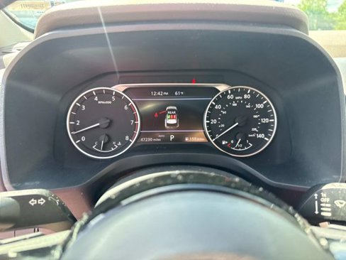 Used 2023 Nissan Rogue SV w/ SV Premium Package image 29