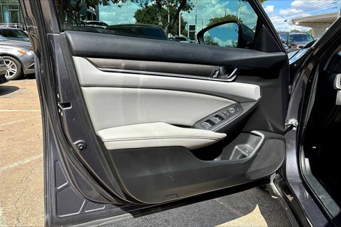 Used 2019 Honda Accord LX image 19