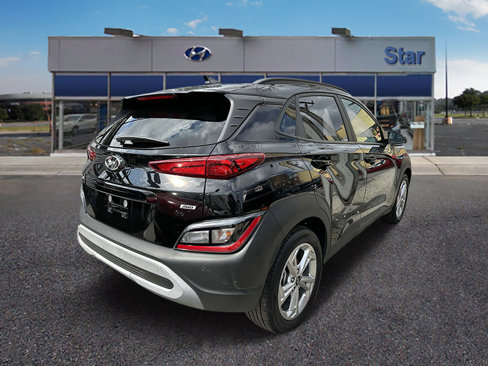 Used 2022 Hyundai Kona SEL w/ Convenience Package image 2