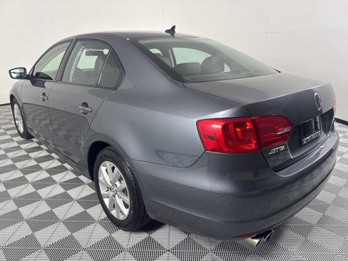 Used 2011 Volkswagen Jetta SE image 7