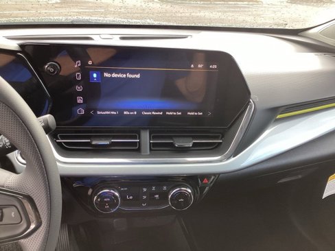 New 2025 Chevrolet Trax LT image 9