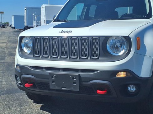 Used 2016 Jeep Renegade Trailhawk image 20